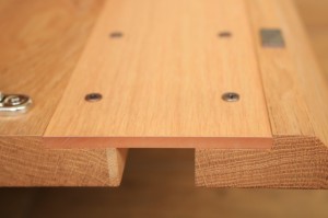 アクリルに単板　リモコン通る